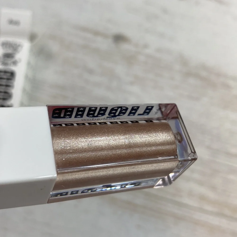 Medusa’s Makeup Ava Liquid Eyeshadow
